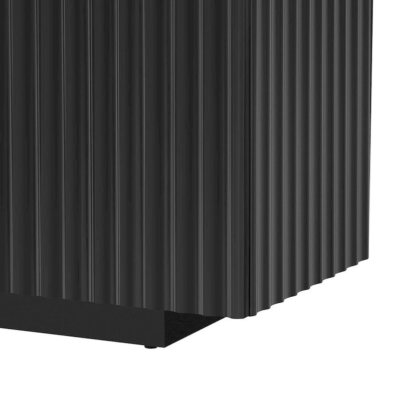 Credenza con 4 ante scanalate, mobile contenitore con spazio di archiviazione e ripiani regolabili